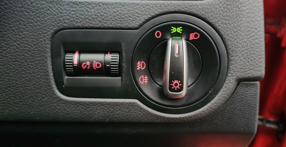 Used Volkswagen Polo 2011 for sale - 76737974: Photo 15