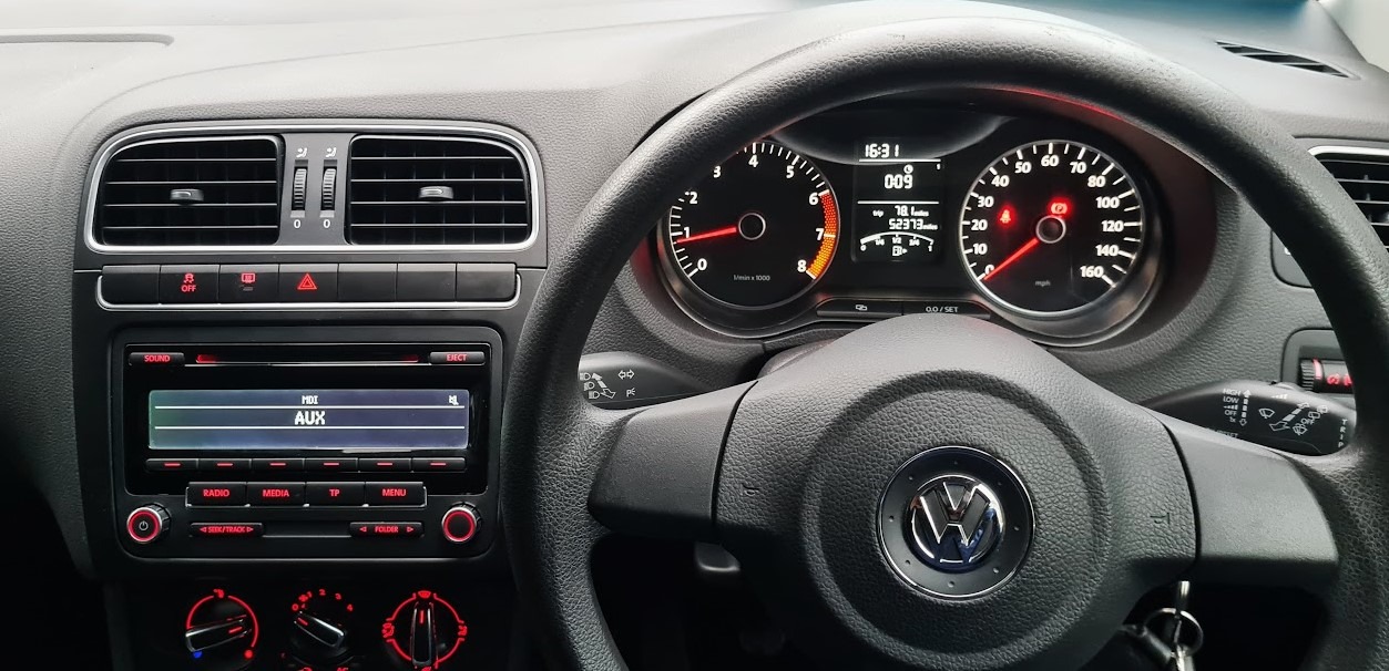 Used Volkswagen Polo 2011 for sale - 76737974: Photo 5