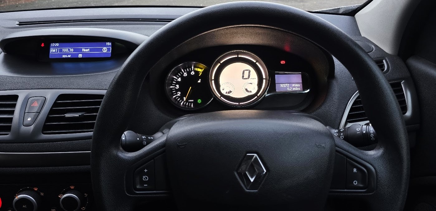 Used Renault Megane 2014 for sale - 76532306: Photo 5