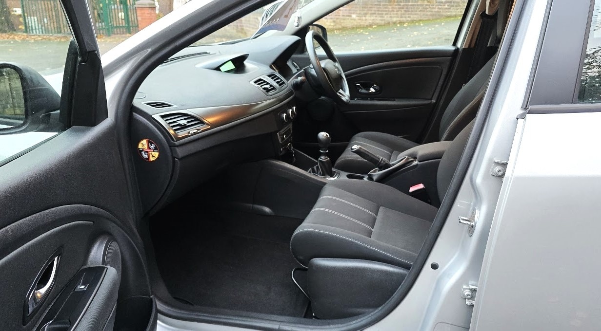 Used Renault Megane 2014 for sale - 76532306: Photo 6