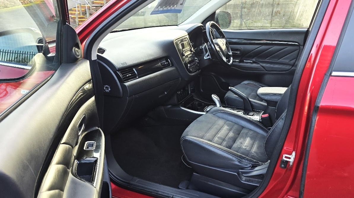 Used Mitsubishi Outlander 2016 for sale - 76946853: Photo 6