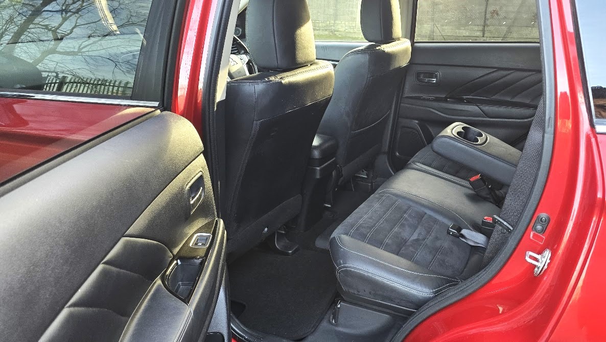 Used Mitsubishi Outlander 2016 for sale - 76946853: Photo 7