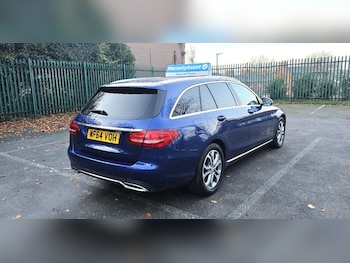 Used Mercedes-Benz C Class 2014 for sale - 76577743: Photo