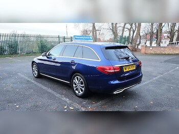 Used Mercedes-Benz C Class 2014 for sale - 76577743: Photo