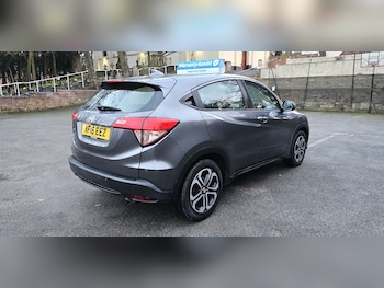 Used Honda HR-V 2016 for sale - 76946329: Photo