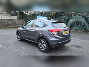 Used Honda HR-V 2016 for sale - 76946329: Photo