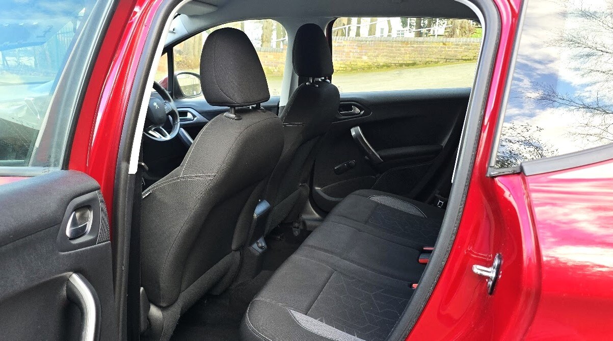 Used Peugeot 2008 2018 for sale - 77743510: Photo 7