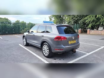 Used Volkswagen Touareg 2013 for sale - 79690780: Photo