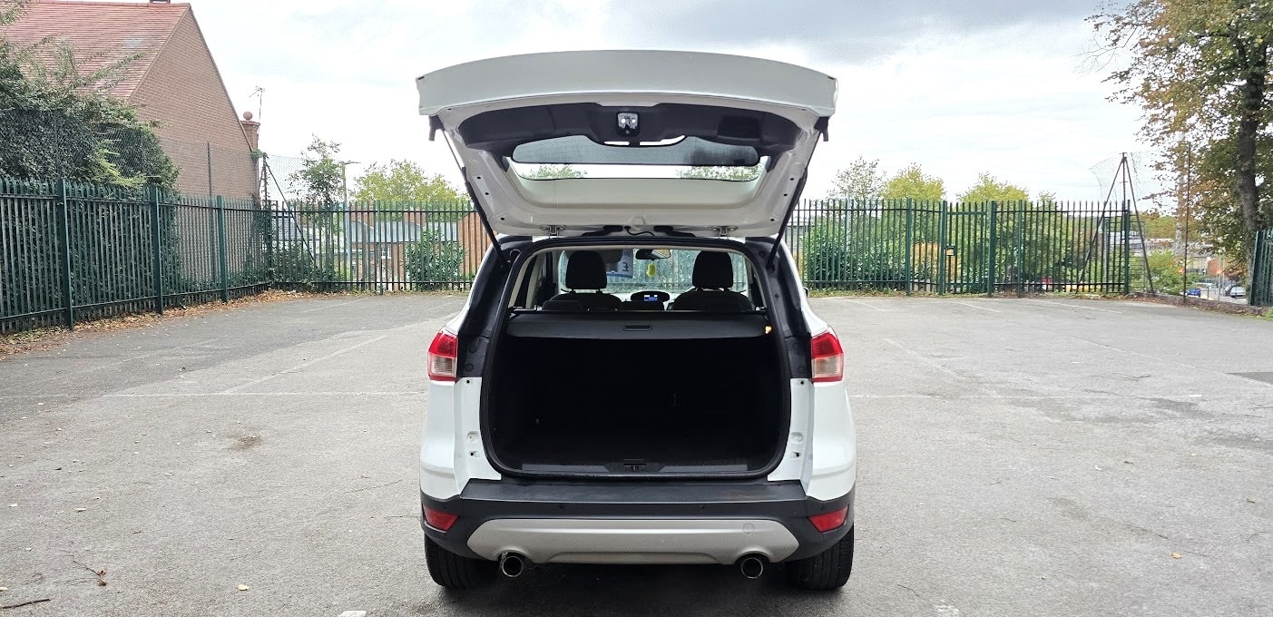 Used Ford Kuga 2015 for sale - 76206123: Photo 10