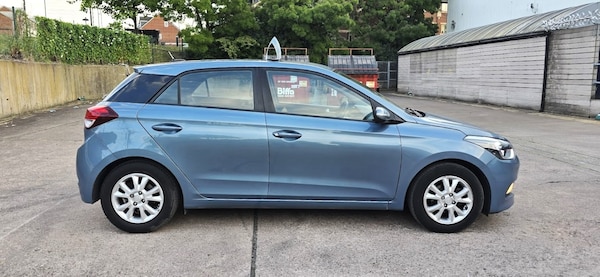 Used Hyundai i20 2016 for sale - 75283358: Photo 18