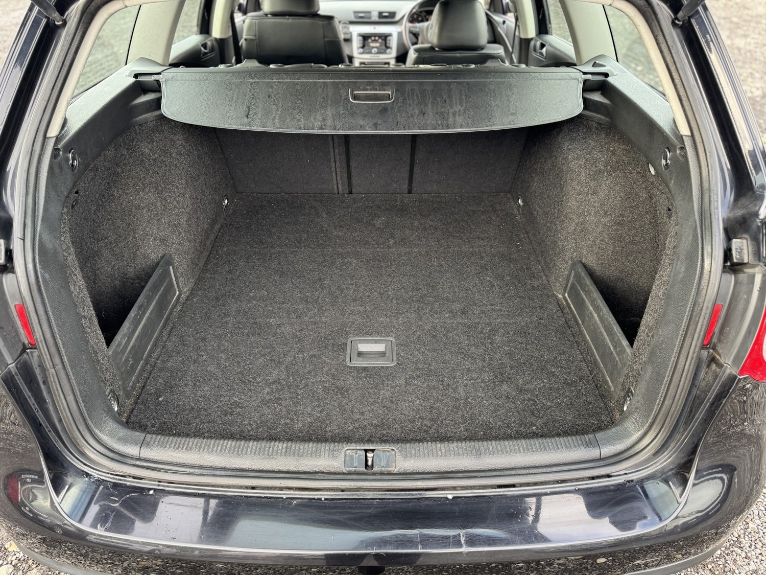 Used Volkswagen Passat 2010 for sale - 76482922: Photo 32