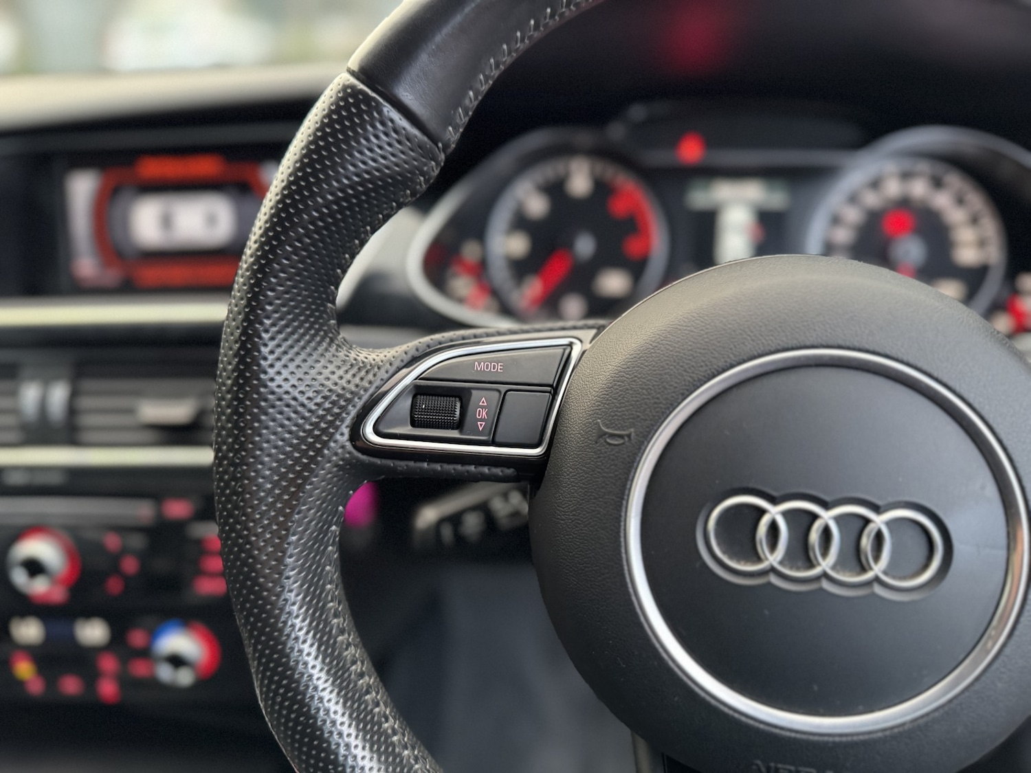 Used Audi A4 2012 for sale - 76591521: Photo 20