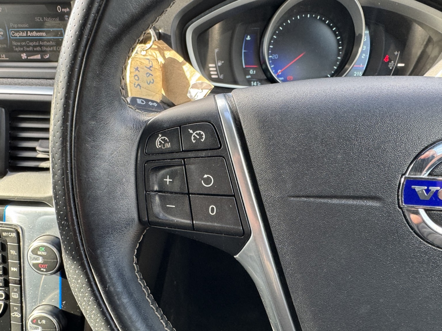 Used Volvo V40 2013 for sale - 76421906: Photo 22