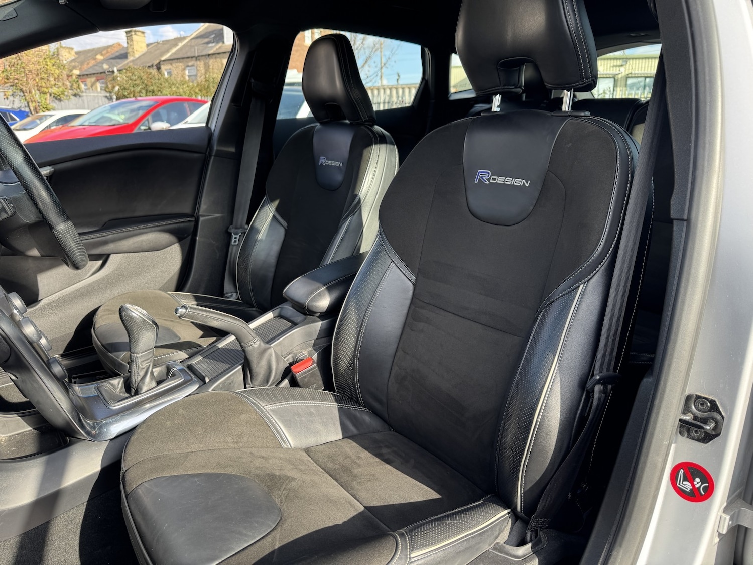 Used Volvo V40 2013 for sale - 76421906: Photo 29