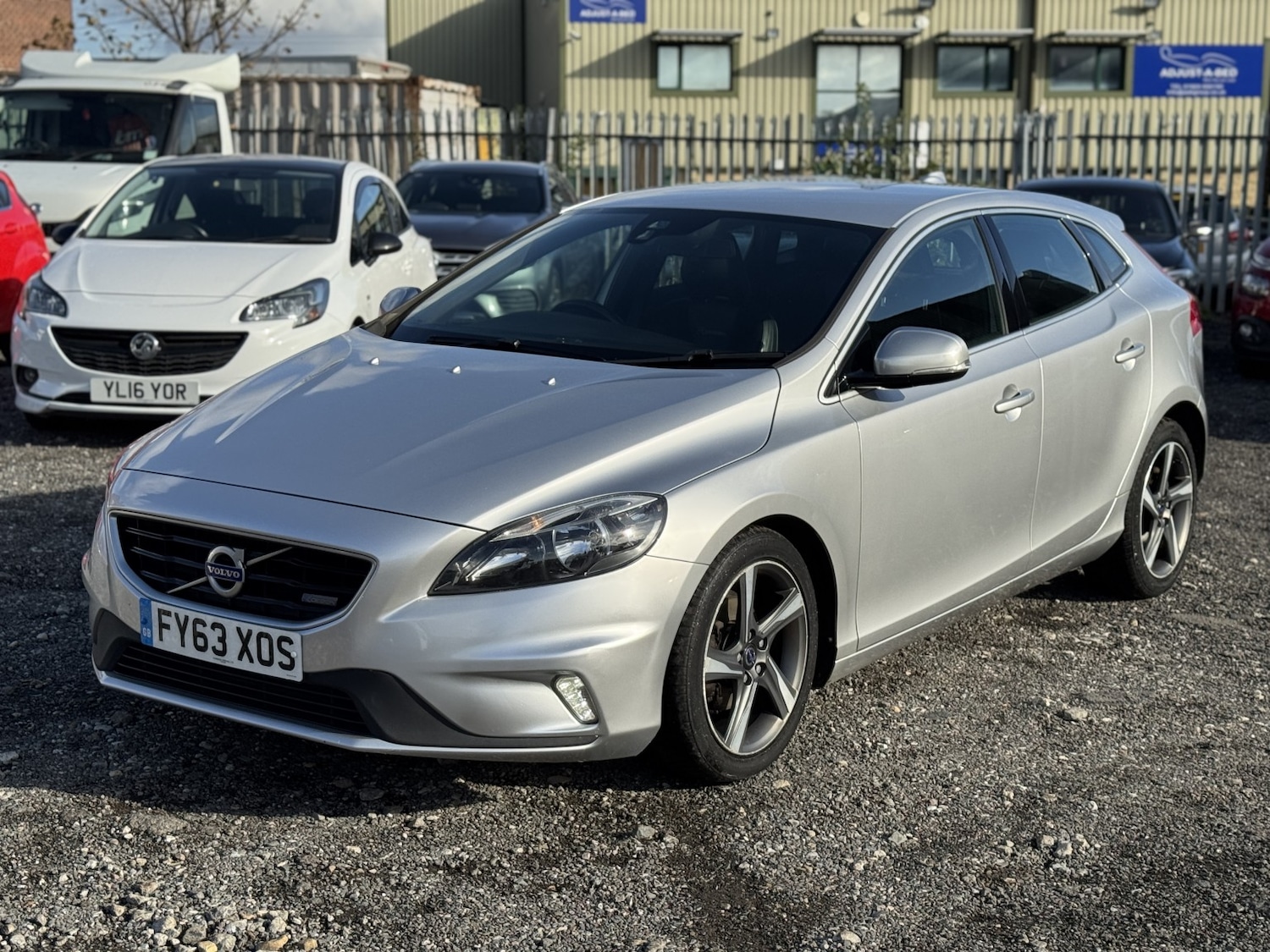 Used Volvo V40 2013 for sale - 76421906: Photo 3