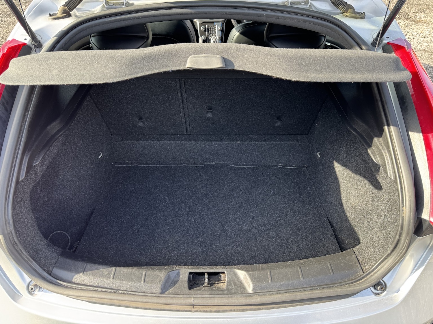 Used Volvo V40 2013 for sale - 76421906: Photo 32