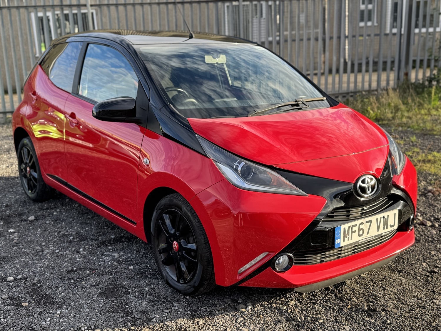 Used Toyota AYGO 2017 for sale - 76421899: Photo 1