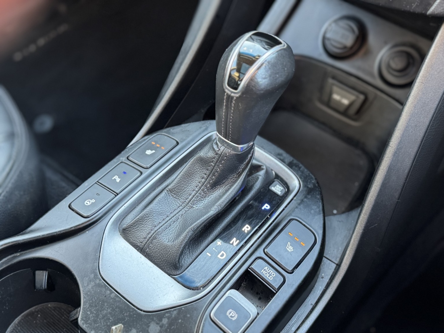 Used Hyundai Santa Fe 2014 for sale - 77709070: Photo 18