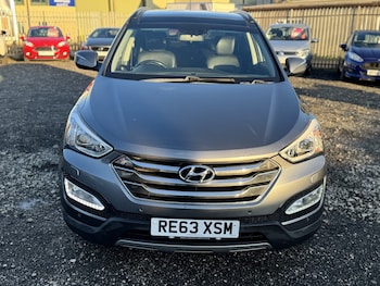 Used Hyundai Santa Fe 2014 for sale - 77709070: Photo