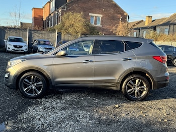 Used Hyundai Santa Fe 2014 for sale - 77709070: Photo