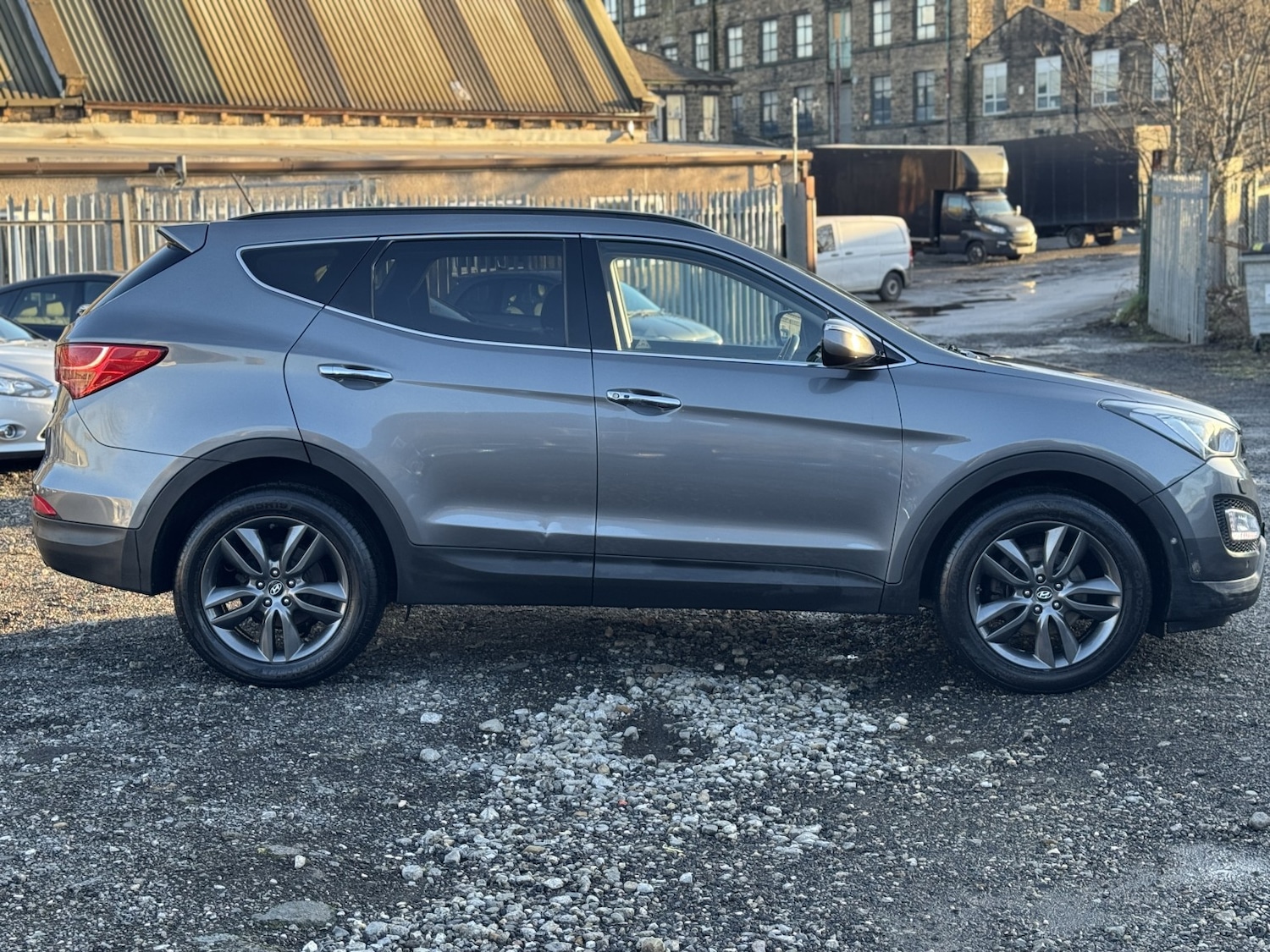 Used Hyundai Santa Fe 2014 for sale - 77709070: Photo 8