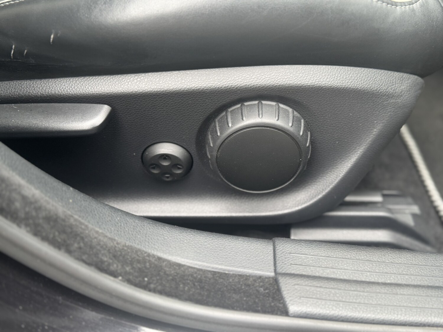 Used Infiniti Q30 2016 for sale - 77851360: Photo 19