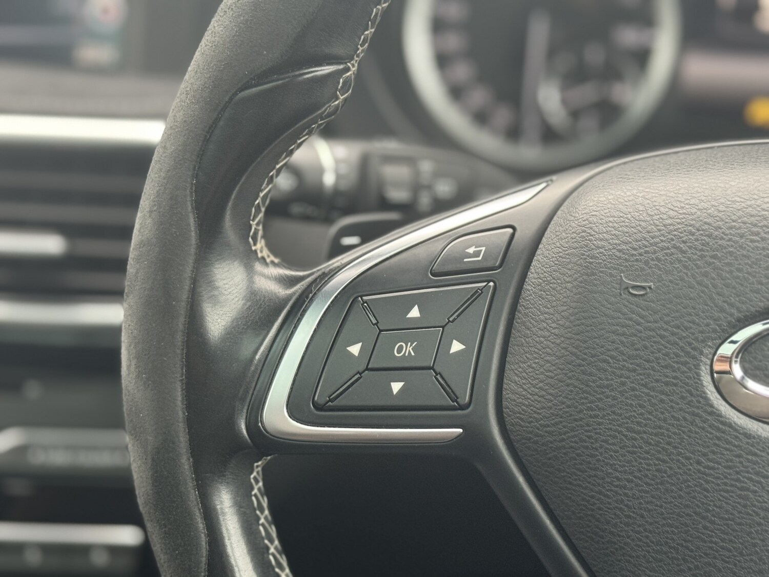 Used Infiniti Q30 2016 for sale - 77851360: Photo 24