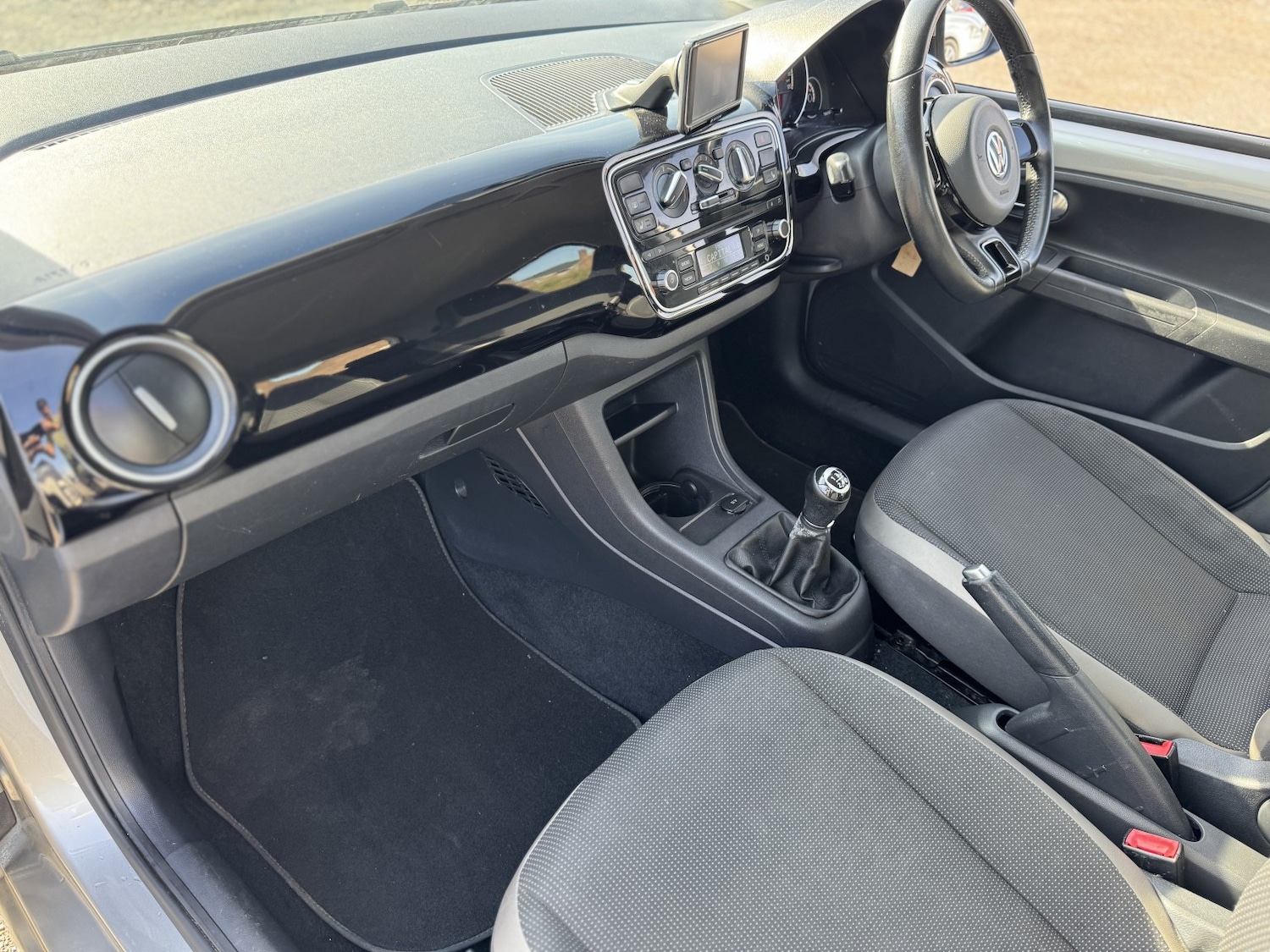 Used Volkswagen up! 2013 for sale - 77938050: Photo 25