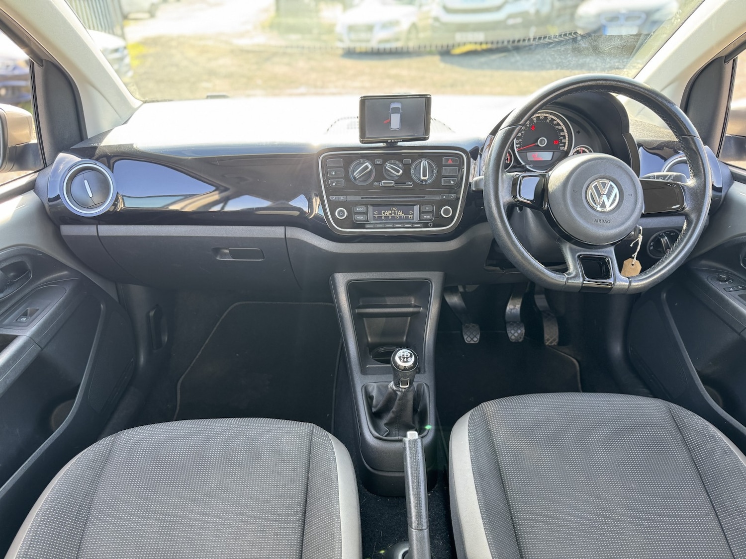 Used Volkswagen up! 2013 for sale - 77938050: Photo 27