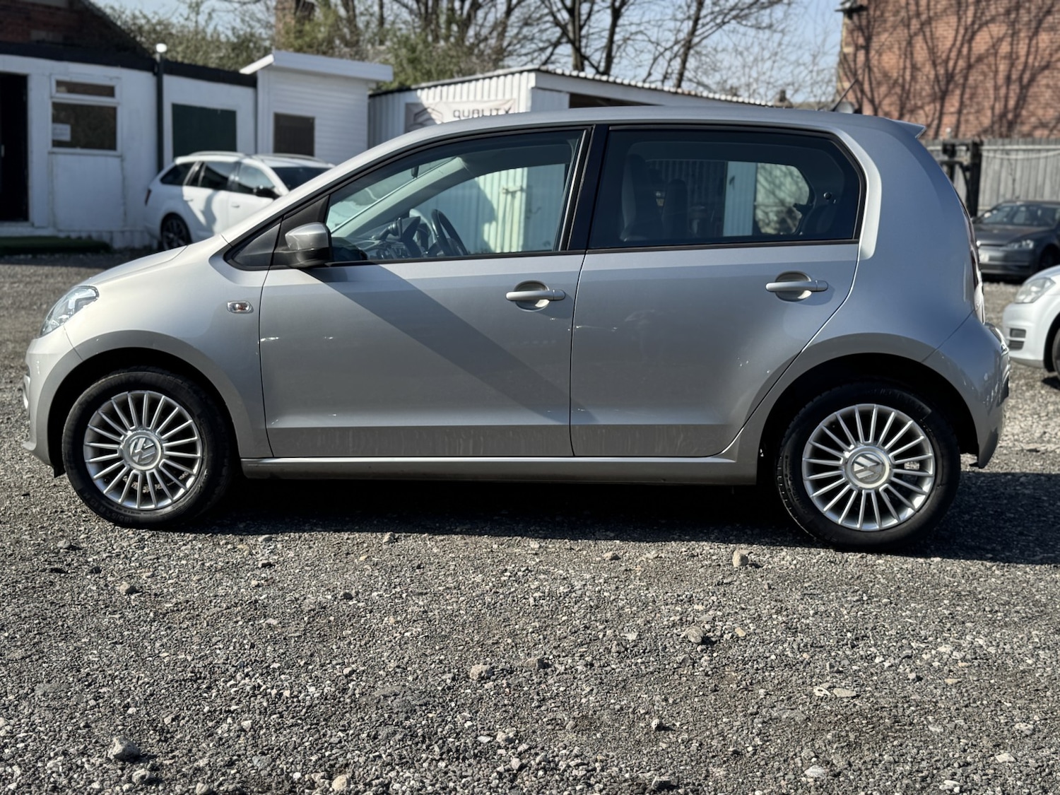 Used Volkswagen up! 2013 for sale - 77938050: Photo 4