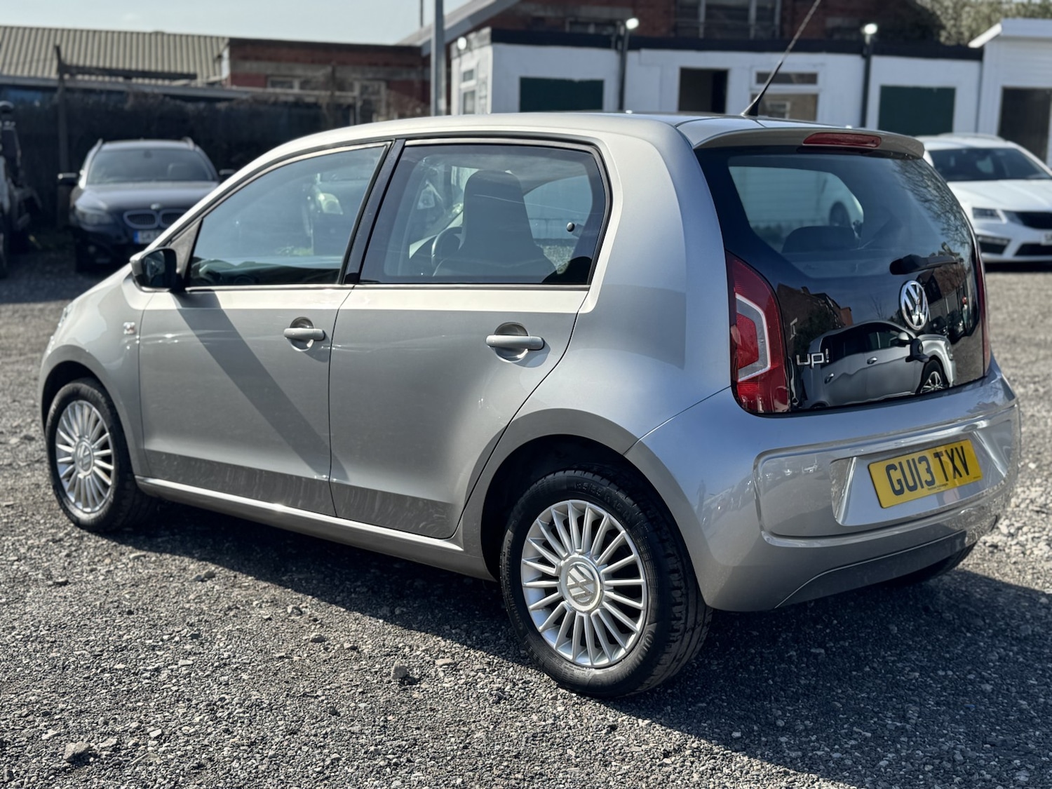 Used Volkswagen up! 2013 for sale - 77938050: Photo 5