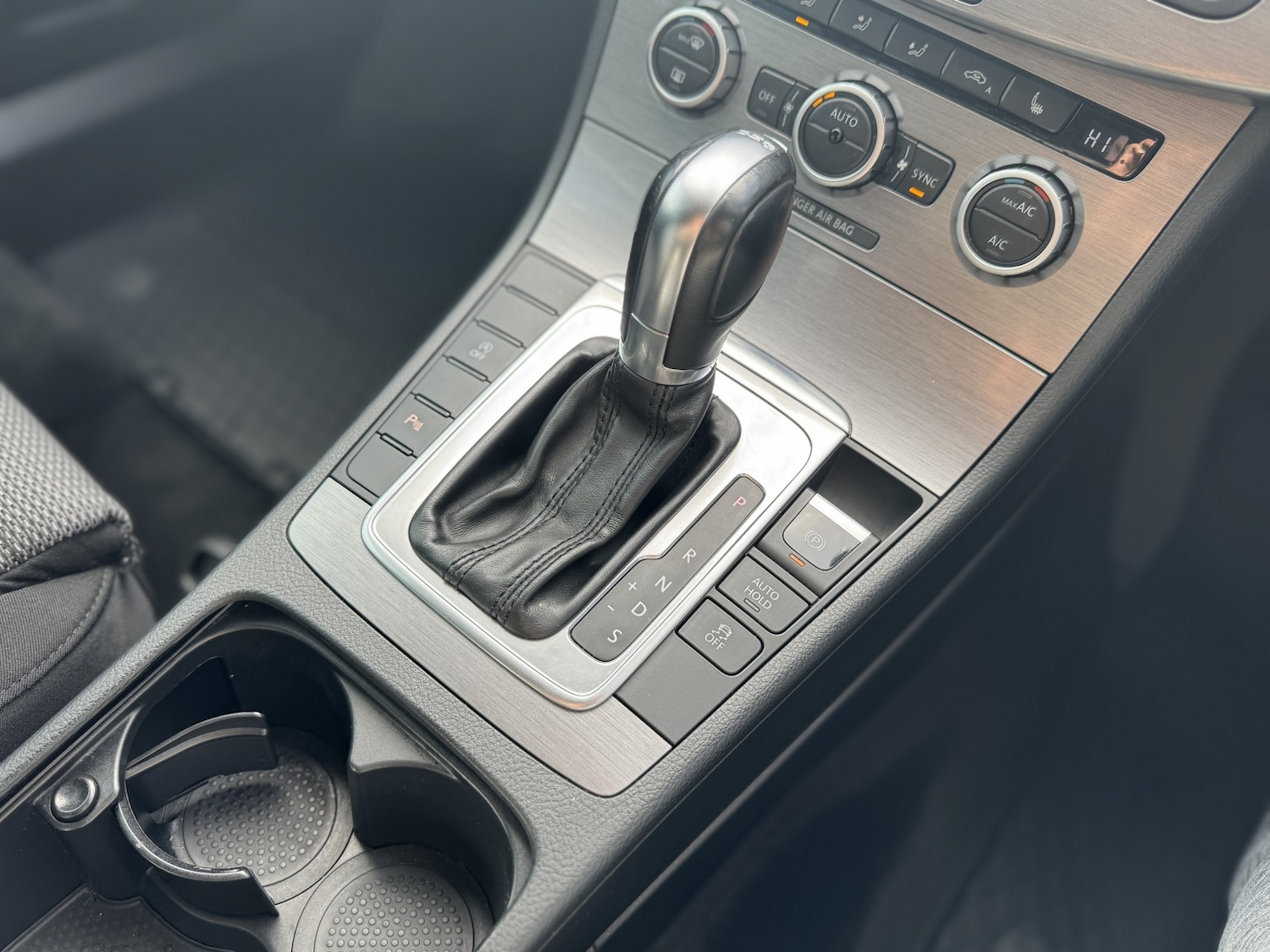 Used Volkswagen Passat 2013 for sale - 77937896: Photo 24