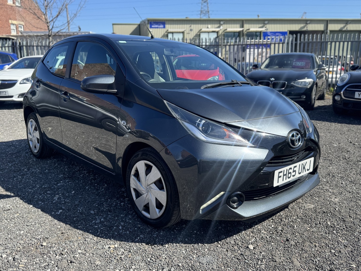 Used Toyota AYGO 2015 for sale - 78155323: Photo 1