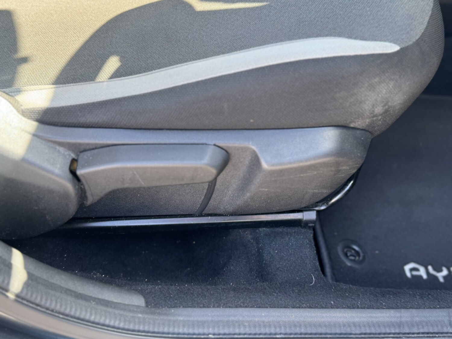 Used Toyota AYGO 2015 for sale - 78155323: Photo 12