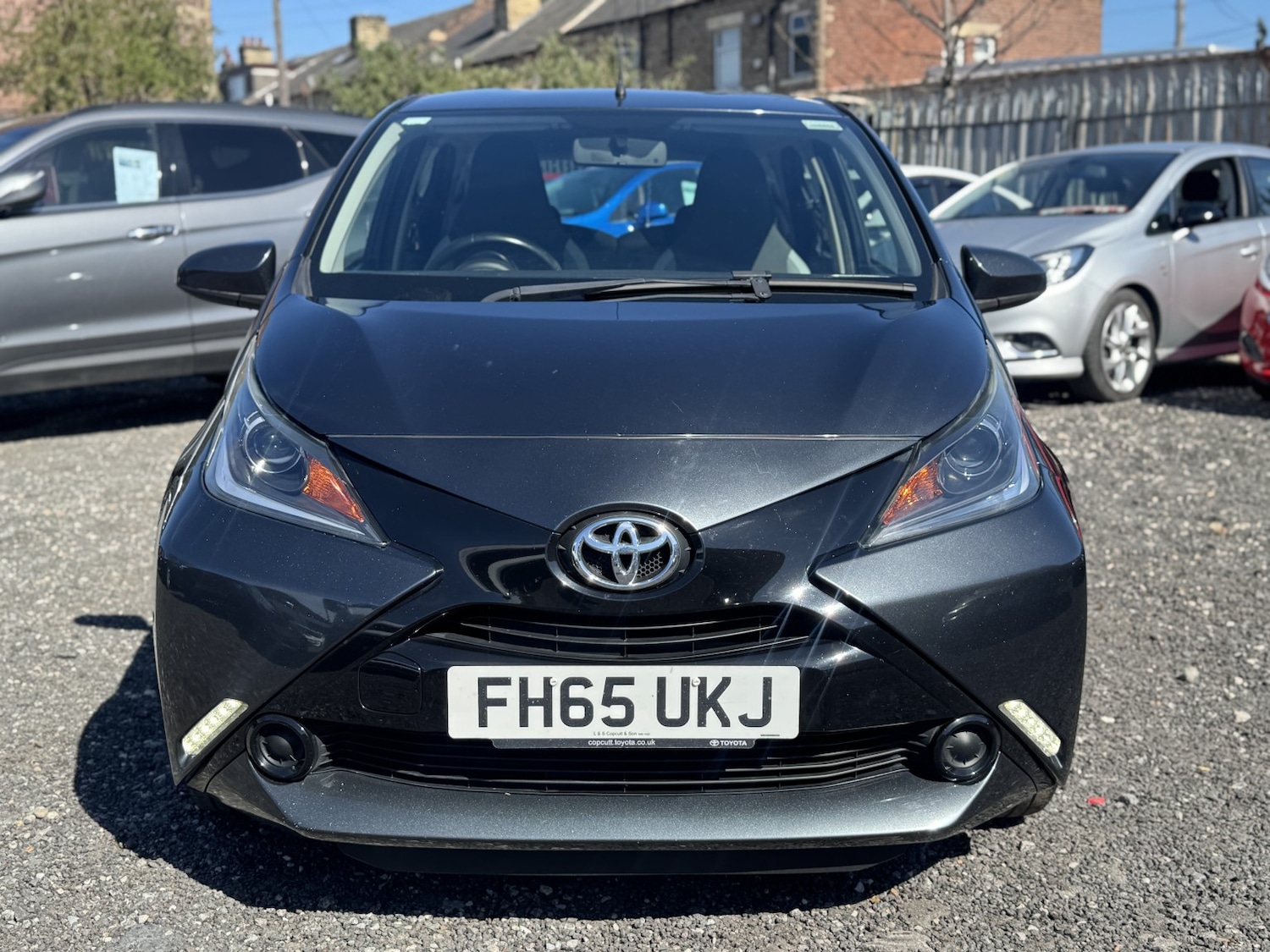 Used Toyota AYGO 2015 for sale - 78155323: Photo 2