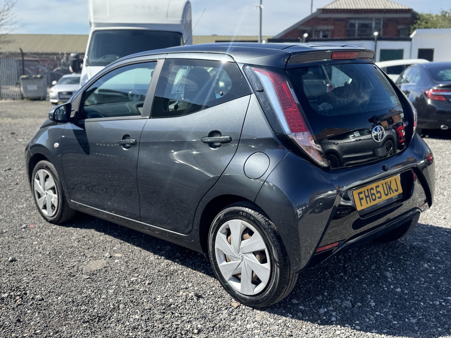Used Toyota AYGO 2015 for sale - 78155323: Photo 5