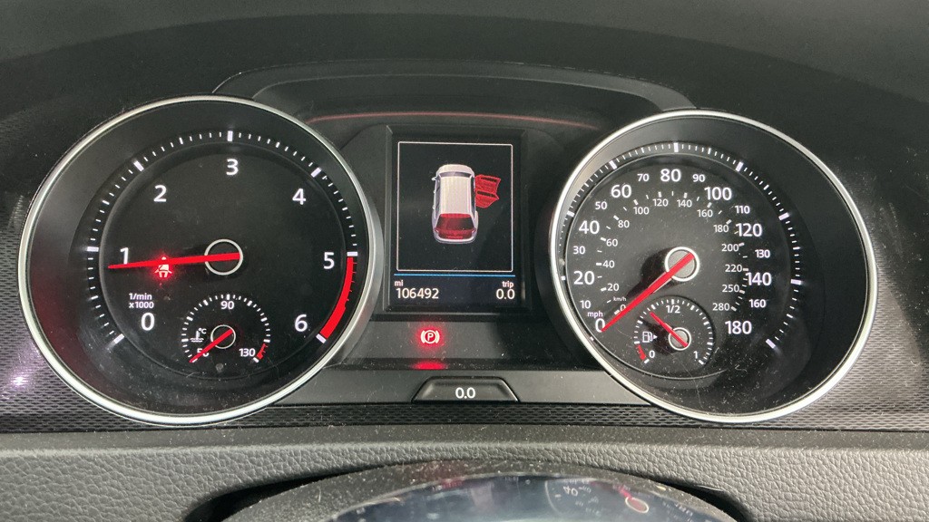 Used Volkswagen Golf 2017 for sale - 77694204: Photo 9