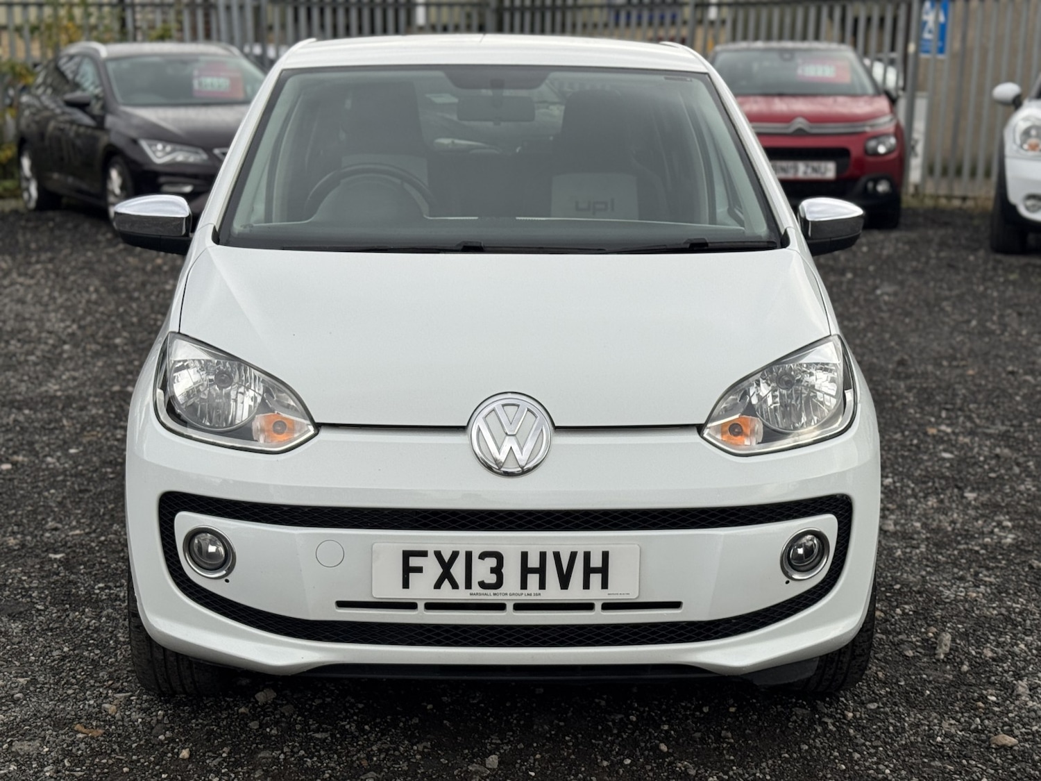 Used Volkswagen up! 2013 for sale - 76483008: Photo 2