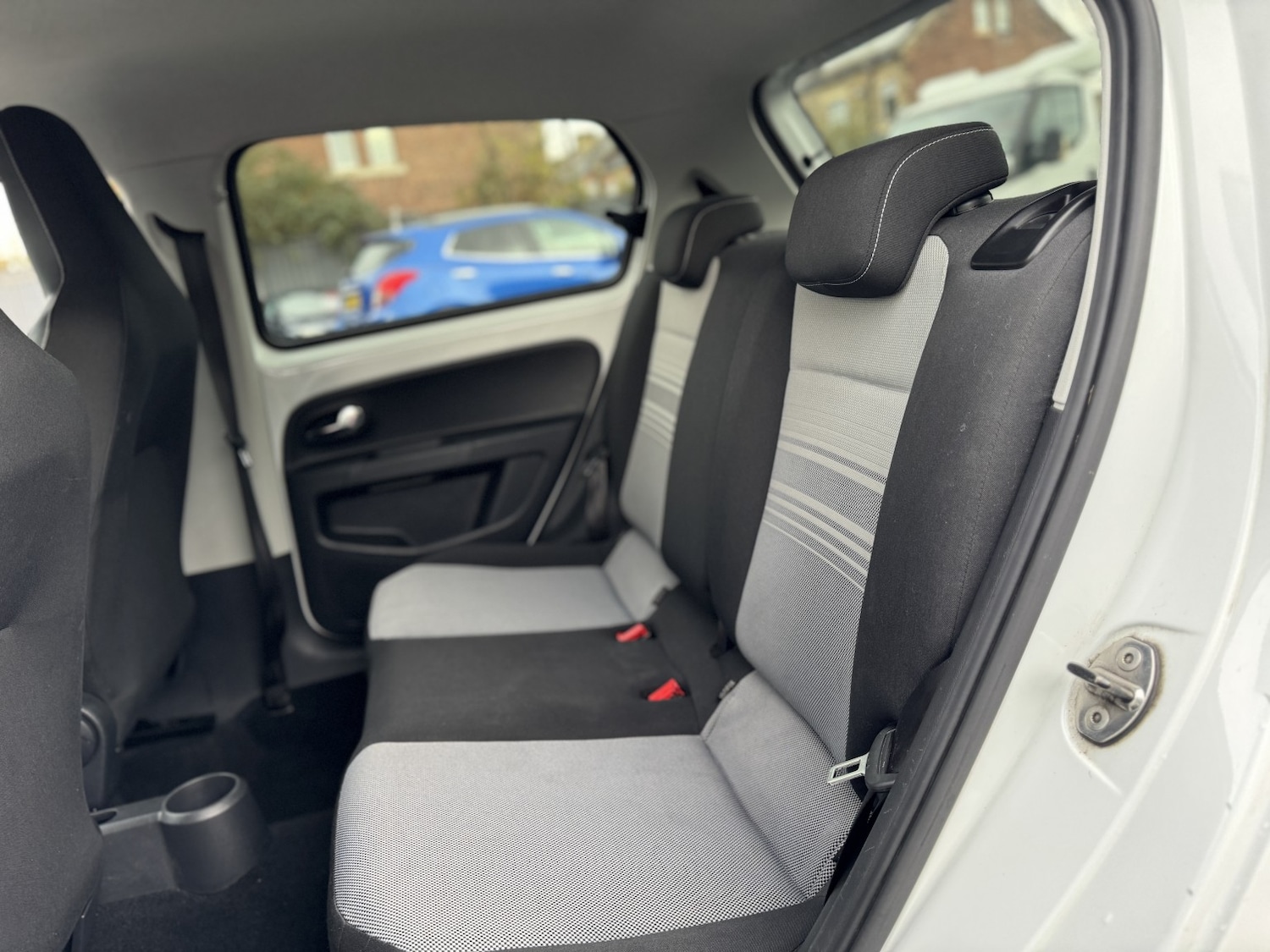 Used Volkswagen up! 2013 for sale - 76483008: Photo 21