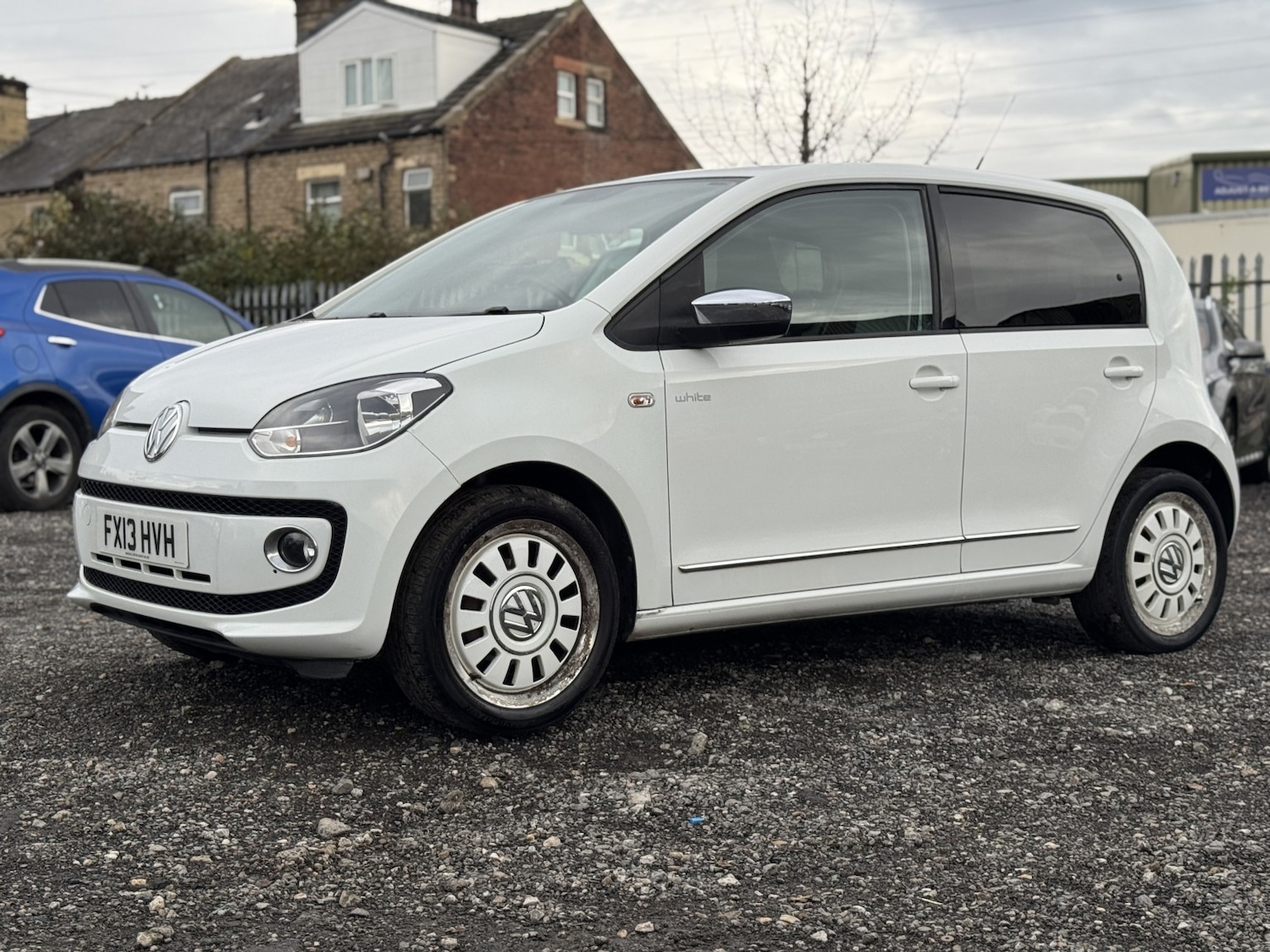 Used Volkswagen up! 2013 for sale - 76483008: Photo 3