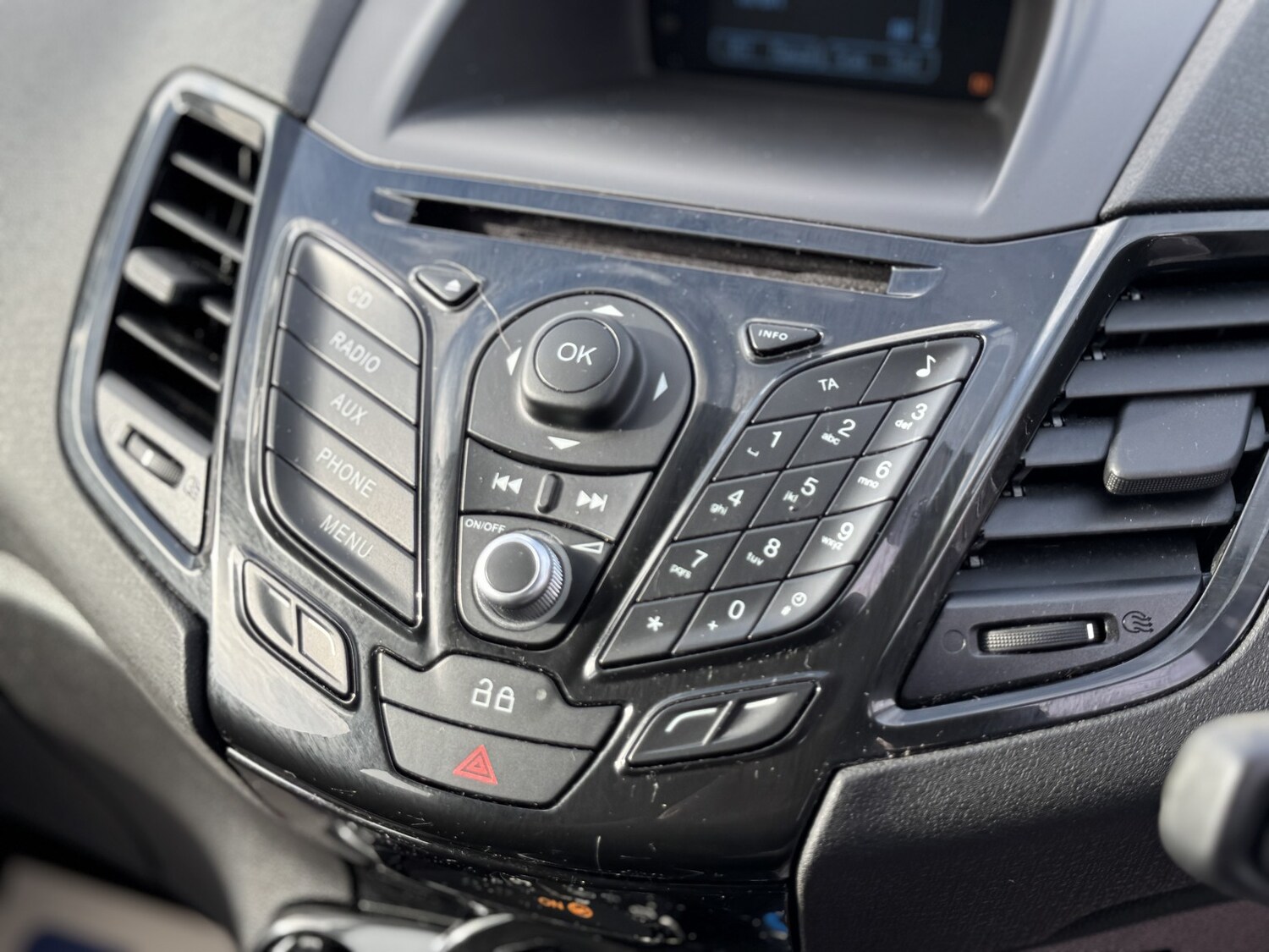 Used Ford Fiesta 2012 for sale - 77464976: Photo 19