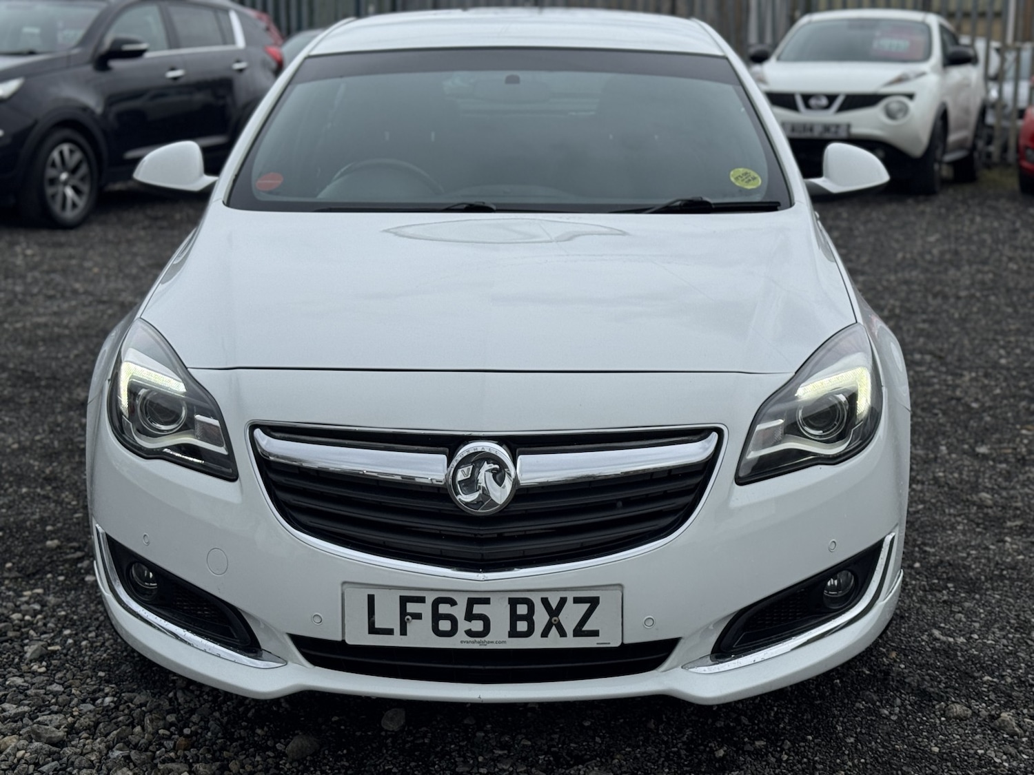 Used Vauxhall Insignia 2015 for sale - 77681715: Photo 2