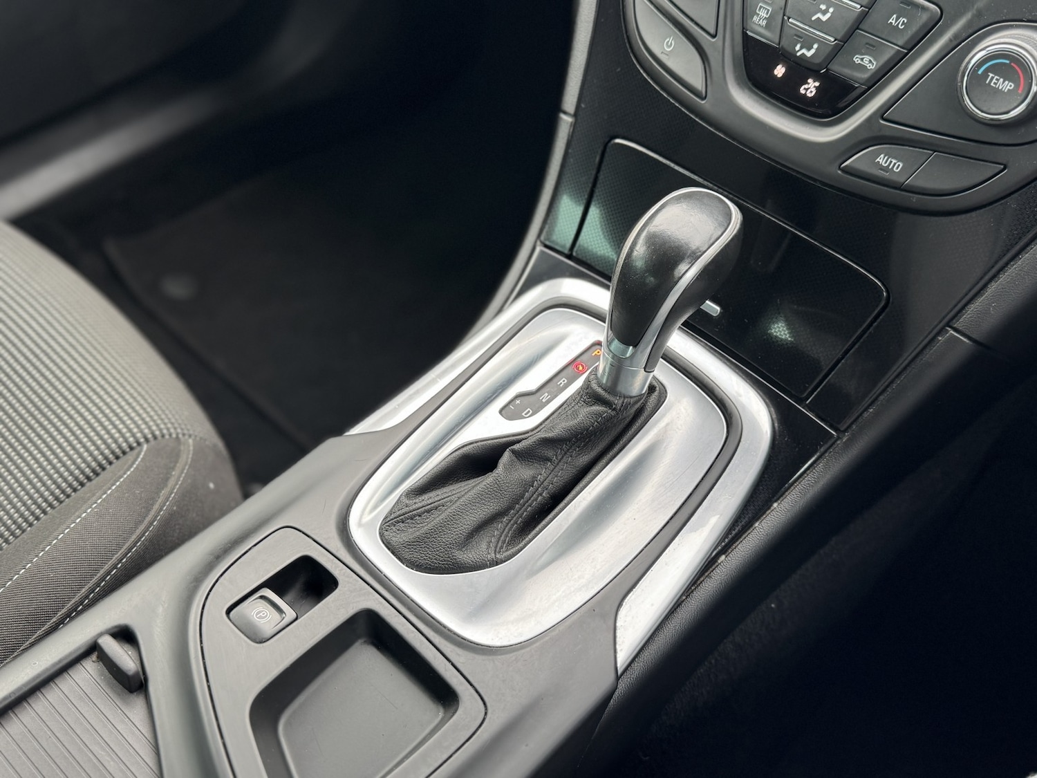 Used Vauxhall Insignia 2015 for sale - 77681715: Photo 23