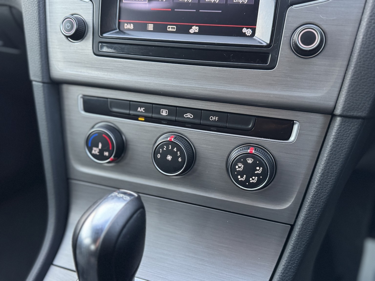 Used Volkswagen Golf 2014 for sale - 76713108: Photo 19