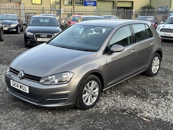 Used Volkswagen Golf 2014 for sale - 76713108: Photo