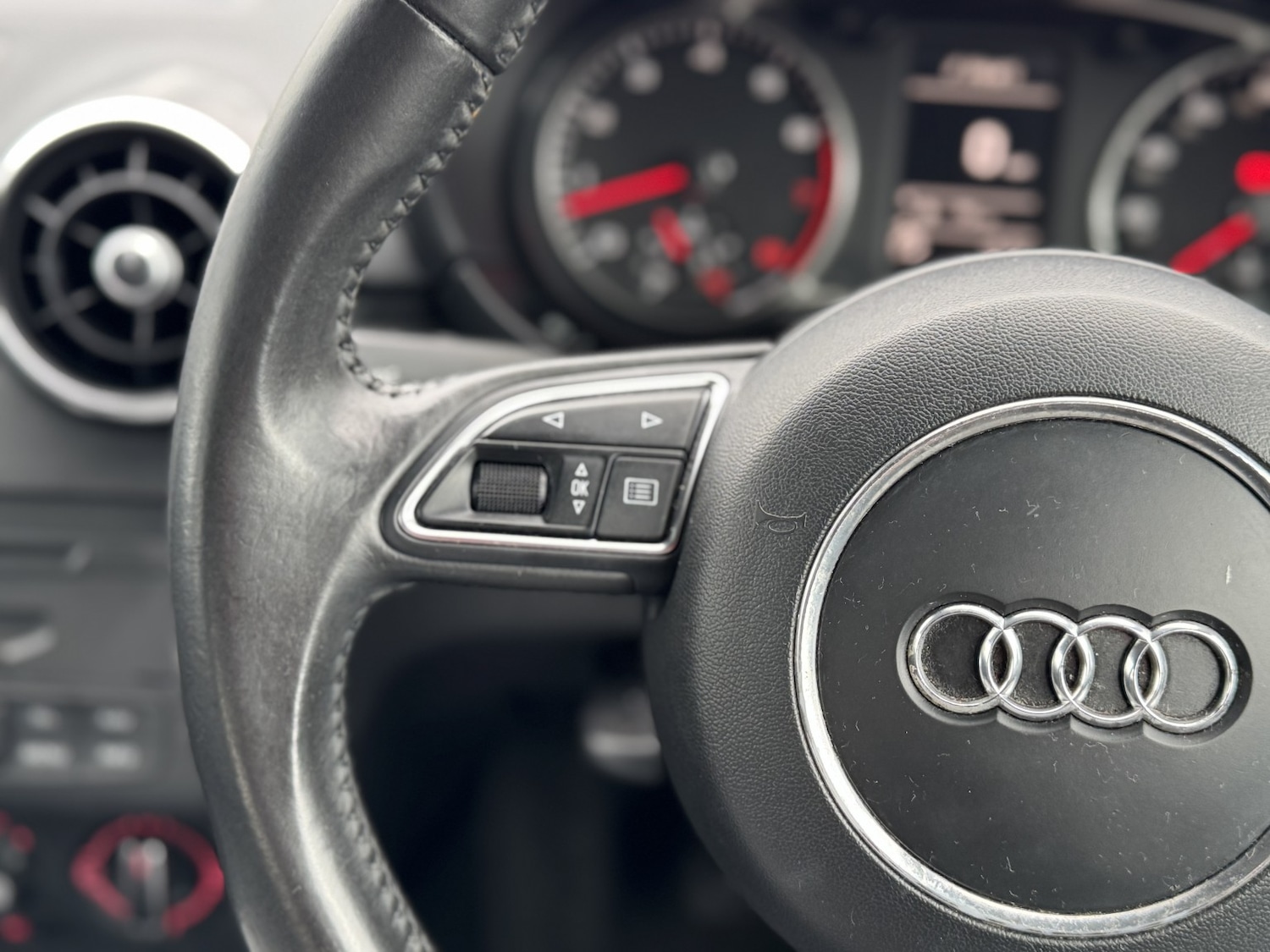 Used Audi A1 2013 for sale - 77535921: Photo 18