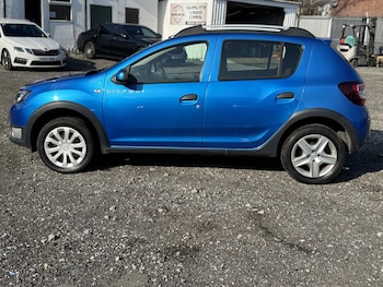 Used Dacia Sandero Stepway 2014 for sale - 77749982: Photo