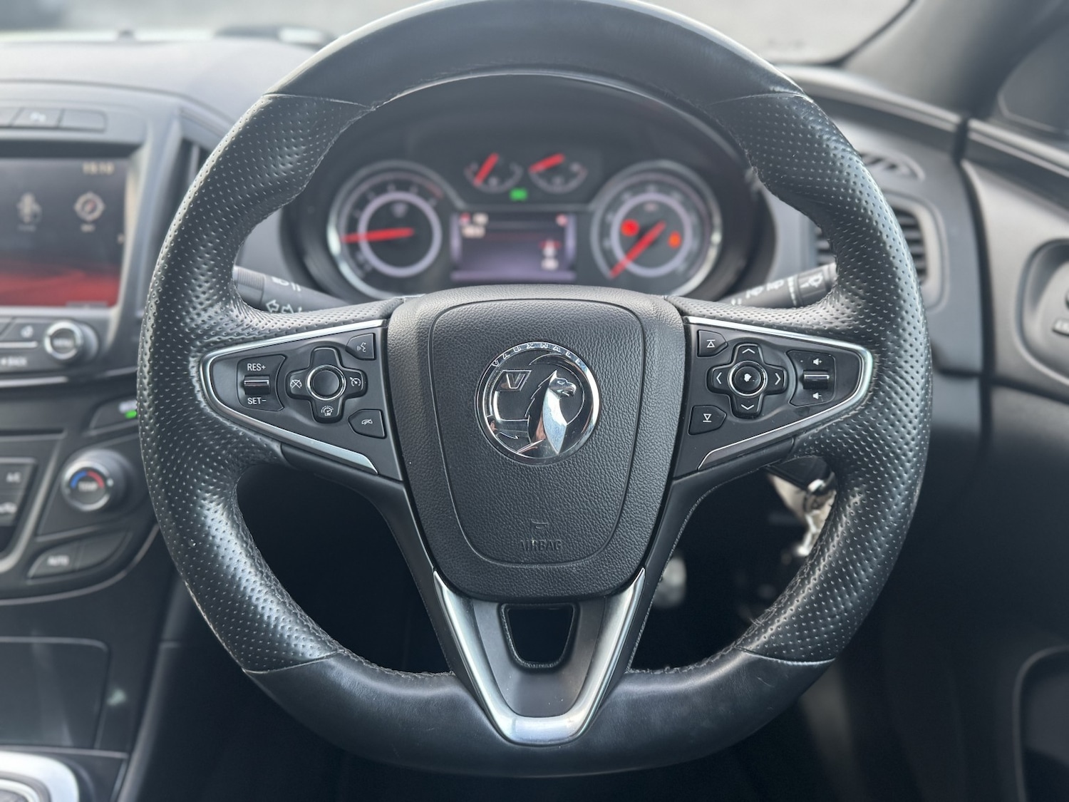 Used Vauxhall Insignia 2014 for sale - 77164761: Photo 16