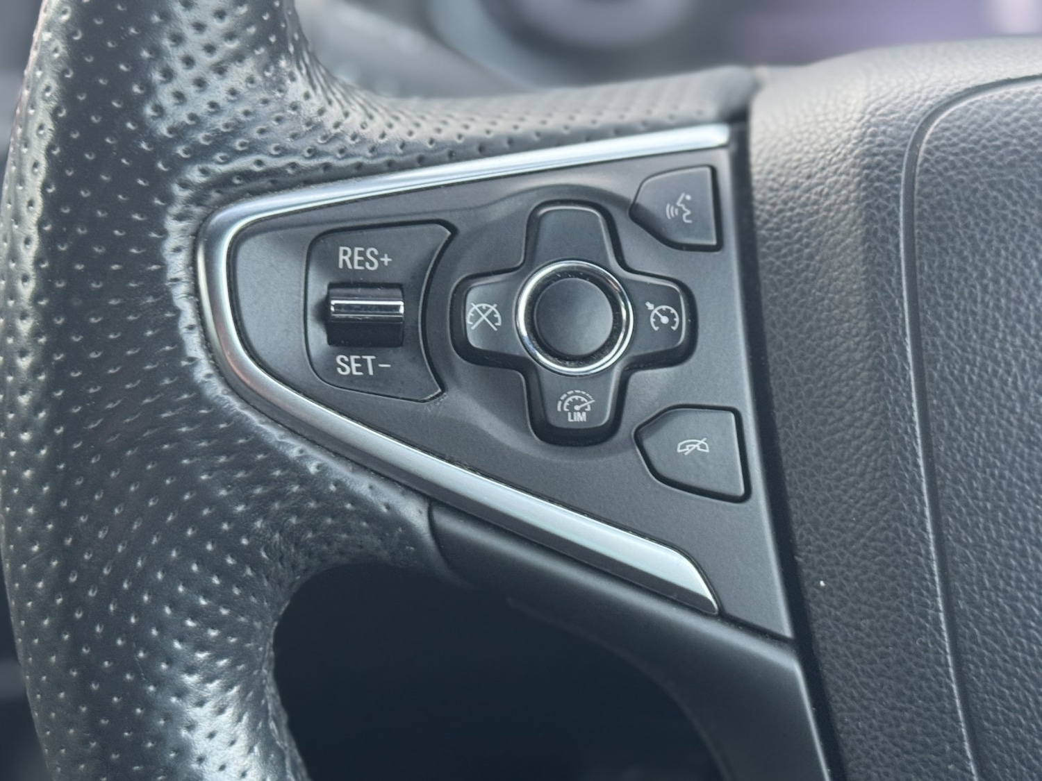 Used Vauxhall Insignia 2014 for sale - 77164761: Photo 18