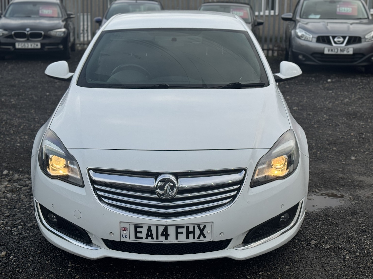 Used Vauxhall Insignia 2014 for sale - 77164761: Photo 2